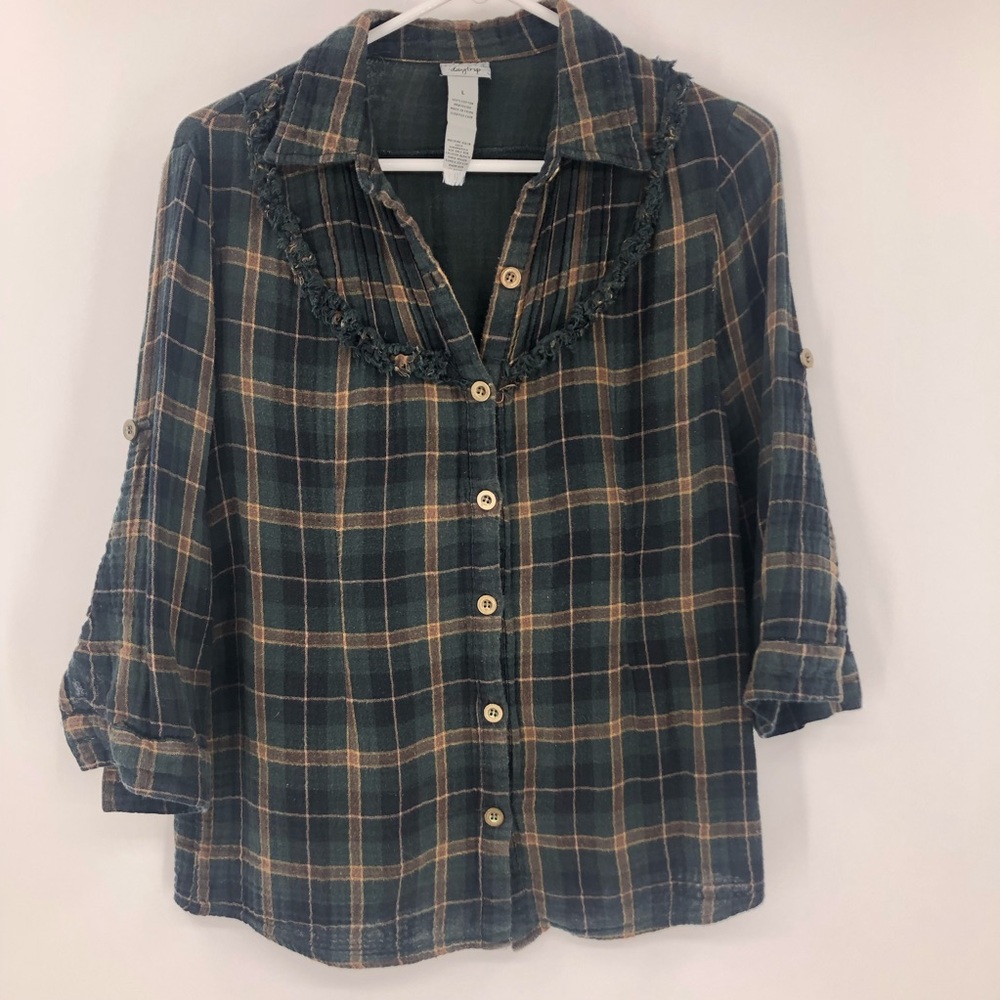 Daytrip Shirt Womens Large Plaid Button Down Ruffle Western Green